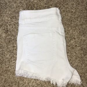 Meet your Posher, Claire